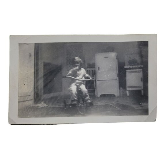 Creepy Photograph Child Tricycle Black White Gray Blurry Horror 1950s 1960s - Picture 2 of 11